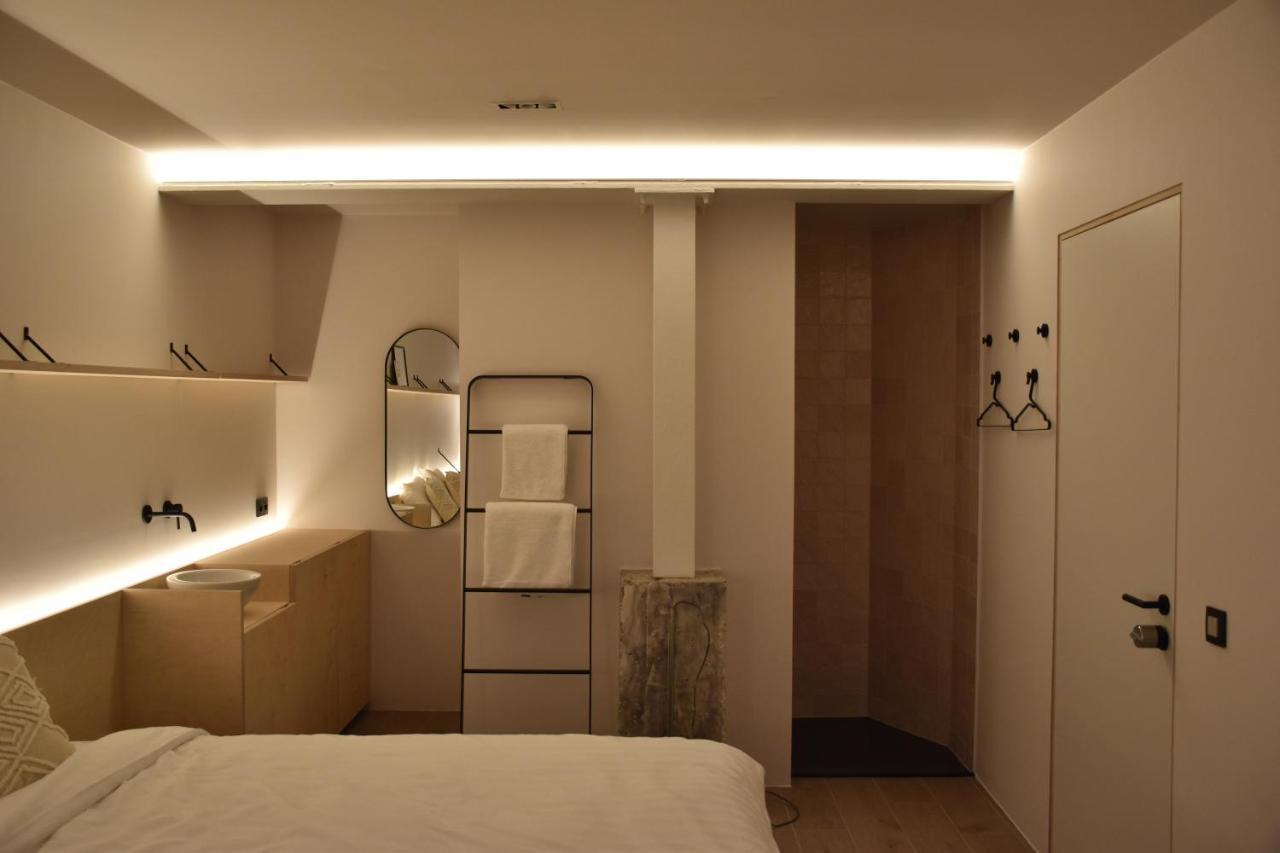 Poutrelle Guestrooms Frühstückspension *